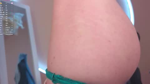 Kitty online show from November 18, 6:49 am