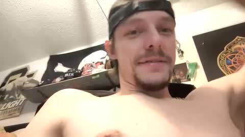 hungtxcock92 online show from January 22, 2:46 pm