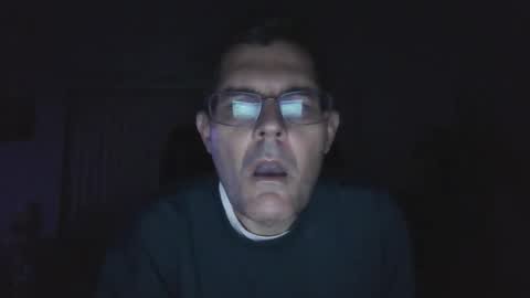 hunkmasclefad458 online show from January 17, 4:49 am