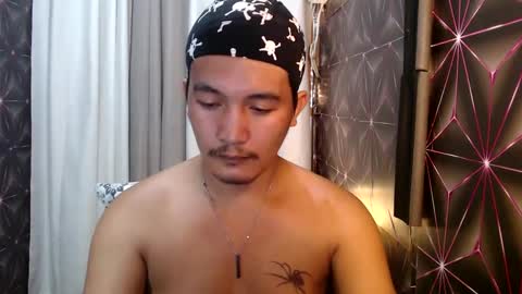 hunkylloyd online show from January 14, 5:29 am