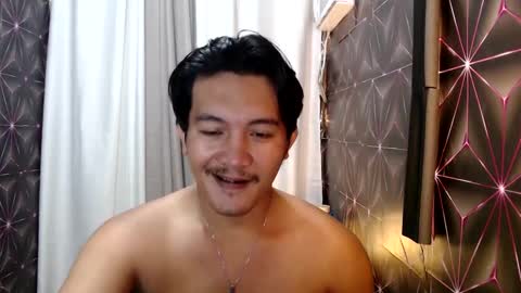 hunkylloyd online show from February 5, 9:50 pm