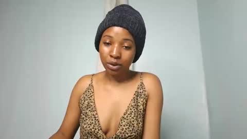 hunsweetpie online show from February 28, 8:18 am