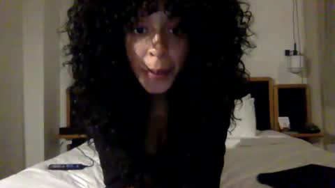 Goddess Hunyy online show from January 1, 12:32 am