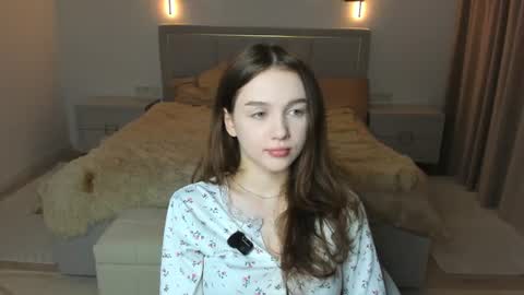 Lily online show from July 12, 8:17 am