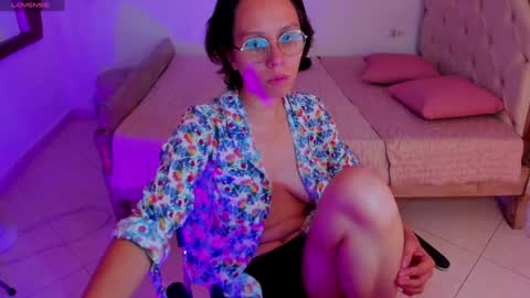 Hypatia online show from December 2, 10:18 pm