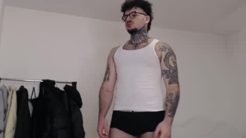 hypersyren online show from January 9, 11:32 pm