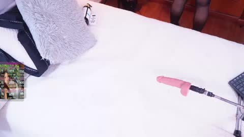 Lucy online show from November 2, 10:37 am