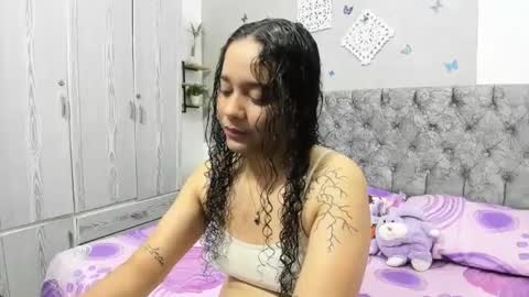 iam_mai online show from February 22, 3:01 am