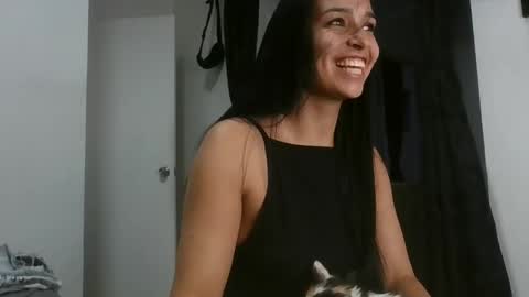 Snapshot of iam_your_fantasy chatting on October 10, 10:47 pm iam_your_fantasy online show from October 10, 10:47 pm