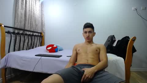 iam_yourbabyprincess_xd online show from February 24, 3:44 am