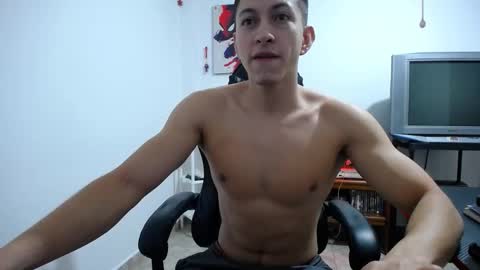 iam_yourbabyprincess_xd online show from October 8, 4:18 am