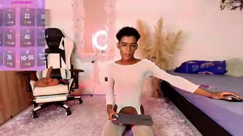 iamandrey_ online show from June 20, 1:34 am