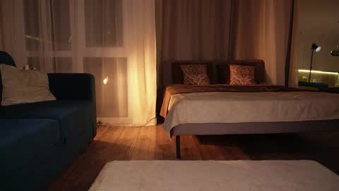 Claire online show from February 9, 4:54 pm