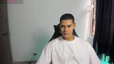 Dylan  independent model  online show from February 21, 11:35 am