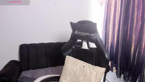 Dylan  independent model  online show from March 1, 4:55 pm