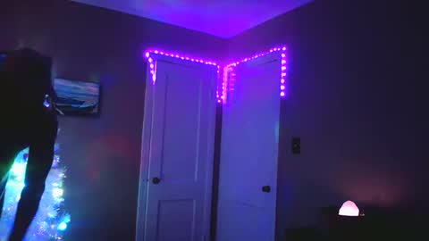 iamhereandnow online show from December 19, 7:26 am