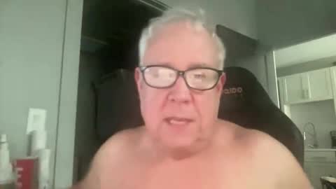 iamsuperhard9 online show from March 15, 8:34 pm