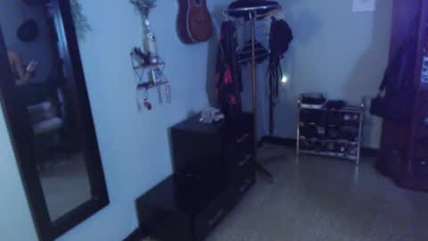 Ian online show from March 12, 8:07 am