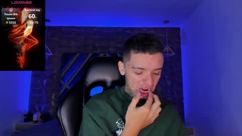 IAN CASTILLO online show from March 26, 11:15 am