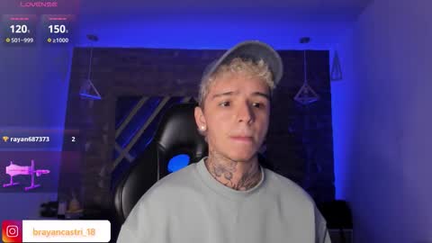 IAN CASTILLO online show from March 5, 11:41 am