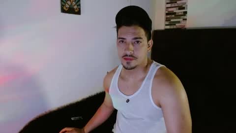 Ian Davis online show from April 26, 3:15 am