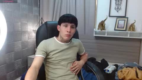 ian online show from October 12, 12:03 am