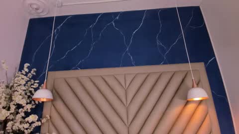 ibbie_ online show from October 1, 12:26 pm