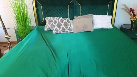 Danielle online show from April 10, 2:55 pm