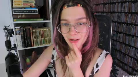 Julia online show from January 17, 8:55 pm