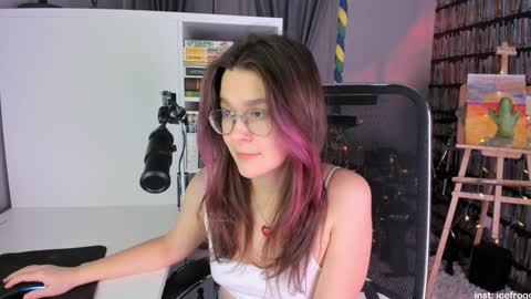 Julia online show from January 31, 9:59 pm