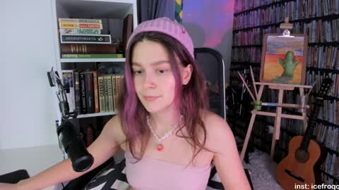 Julia online show from December 4, 6:33 pm