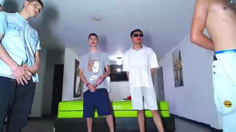 THOMAS AND DAMIAND online show from September 12, 1:24 pm