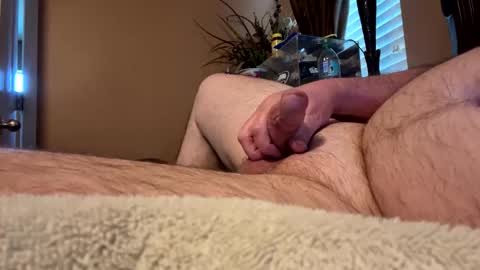 icumforyou1971 online show from April 16, 7:36 pm