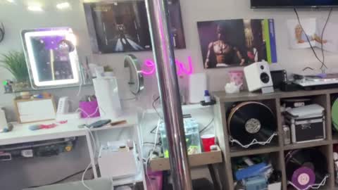 doubletrouble online show from October 21, 9:47 am