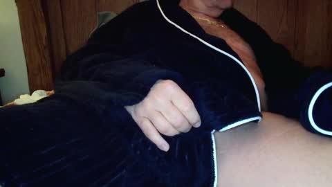 IcyhotCT online show from January 26, 6:28 am