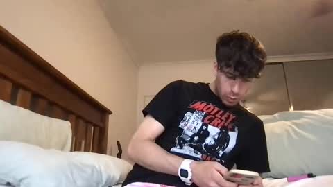 icyninesix online show from March 8, 4:45 am