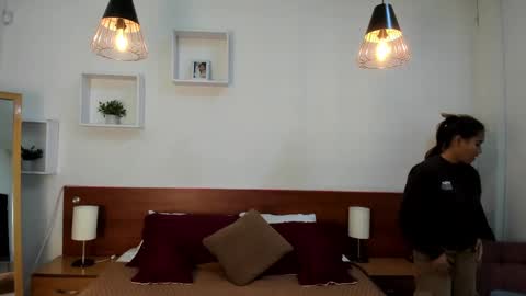 Icy online show from September 14, 10:17 am