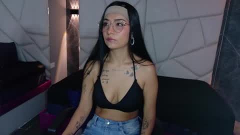 Tifanny online show from January 8, 11:38 am