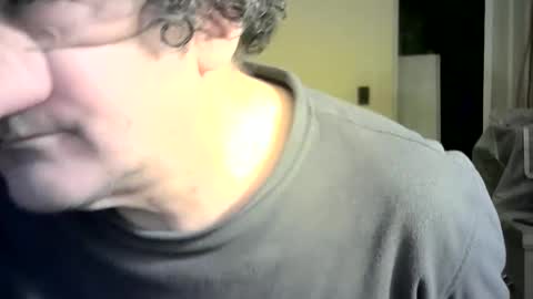 ignoredlittlestloser online show from December 5, 9:22 am