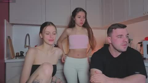 Julia and Mira online show from November 23, 9:29 am