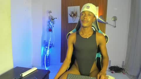 ikaro_blue online show from July 10, 1:21 am