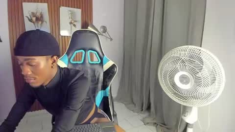 ikaro_blue online show from July 13, 11:52 pm
