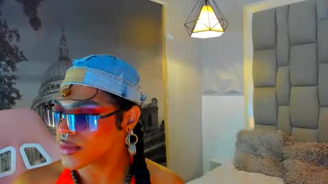 Snapshot of ile_matamba chatting on October 20, 4:12 pm ile_matamba online show from October 20, 4:12 pm