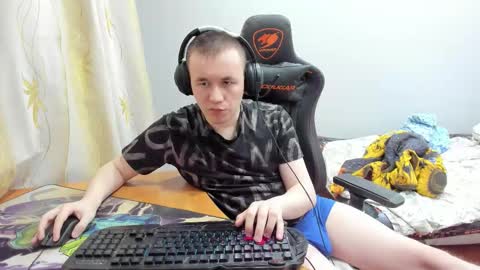 iliaskris online show from October 8, 3:40 pm