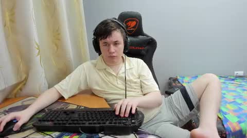iliaskris online show from July 13, 10:02 pm