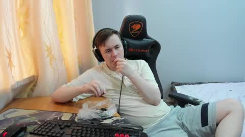 iliaskris online show from May 11, 2:45 pm
