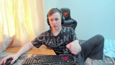 iliaskris online show from May 27, 1:57 am