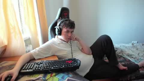 iliaskris online show from July 8, 1:58 pm