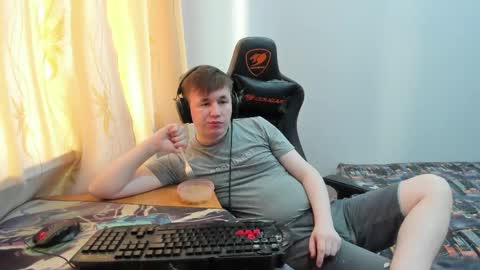 iliaskris online show from May 15, 2:42 am