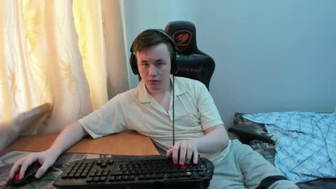 iliaskris online show from May 9, 9:48 am